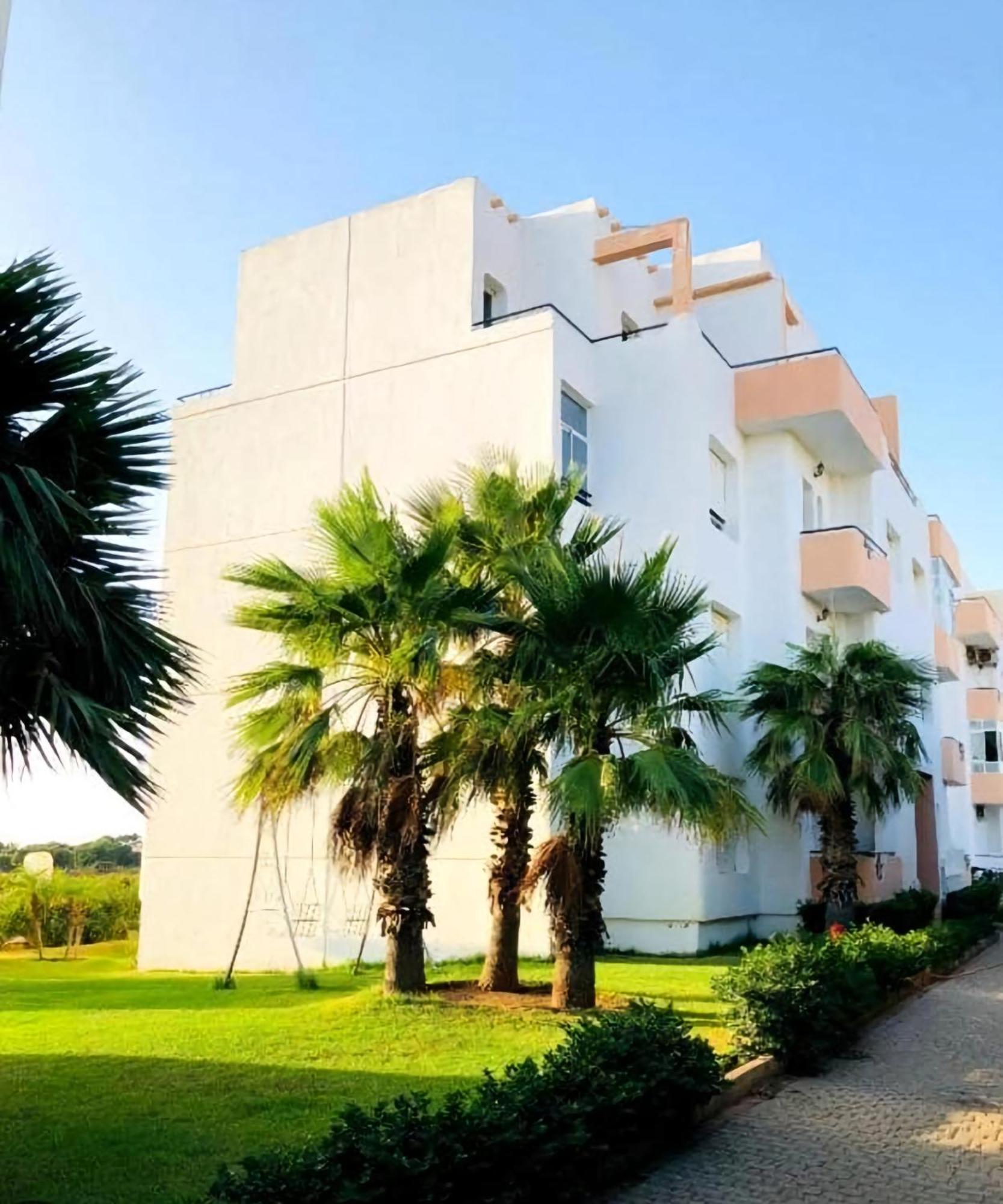 Appartement Avec Piscines, Vue Sur Mer Et Acces A La Plage A Achakar Hill, Tanger. Exterior photo